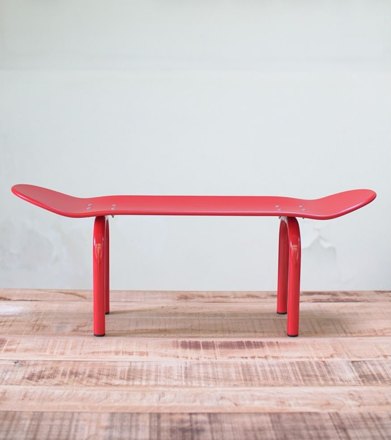 Banc Skateboard rouge
