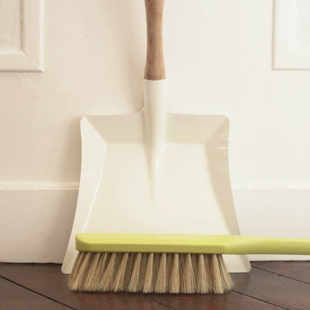 Balayette - Andrée Jardin - Le Bazar Français vue 7