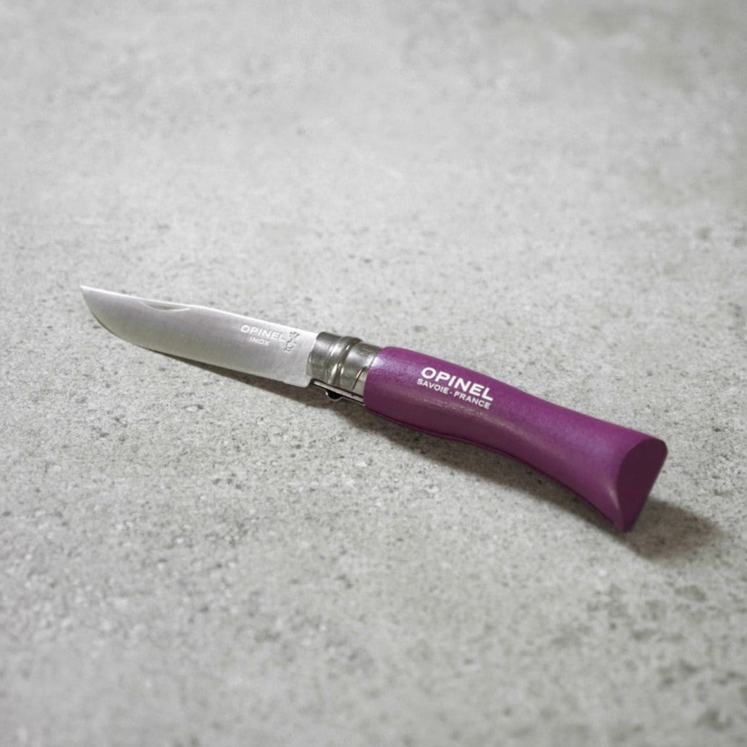 Couteau n°07 aubergine - Opinel - Le Bazar Français vue 4