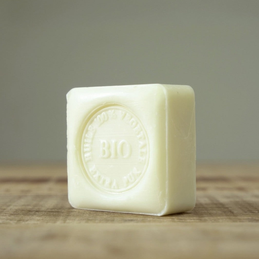 Savon de provence bio amande - La Corvette vue 3