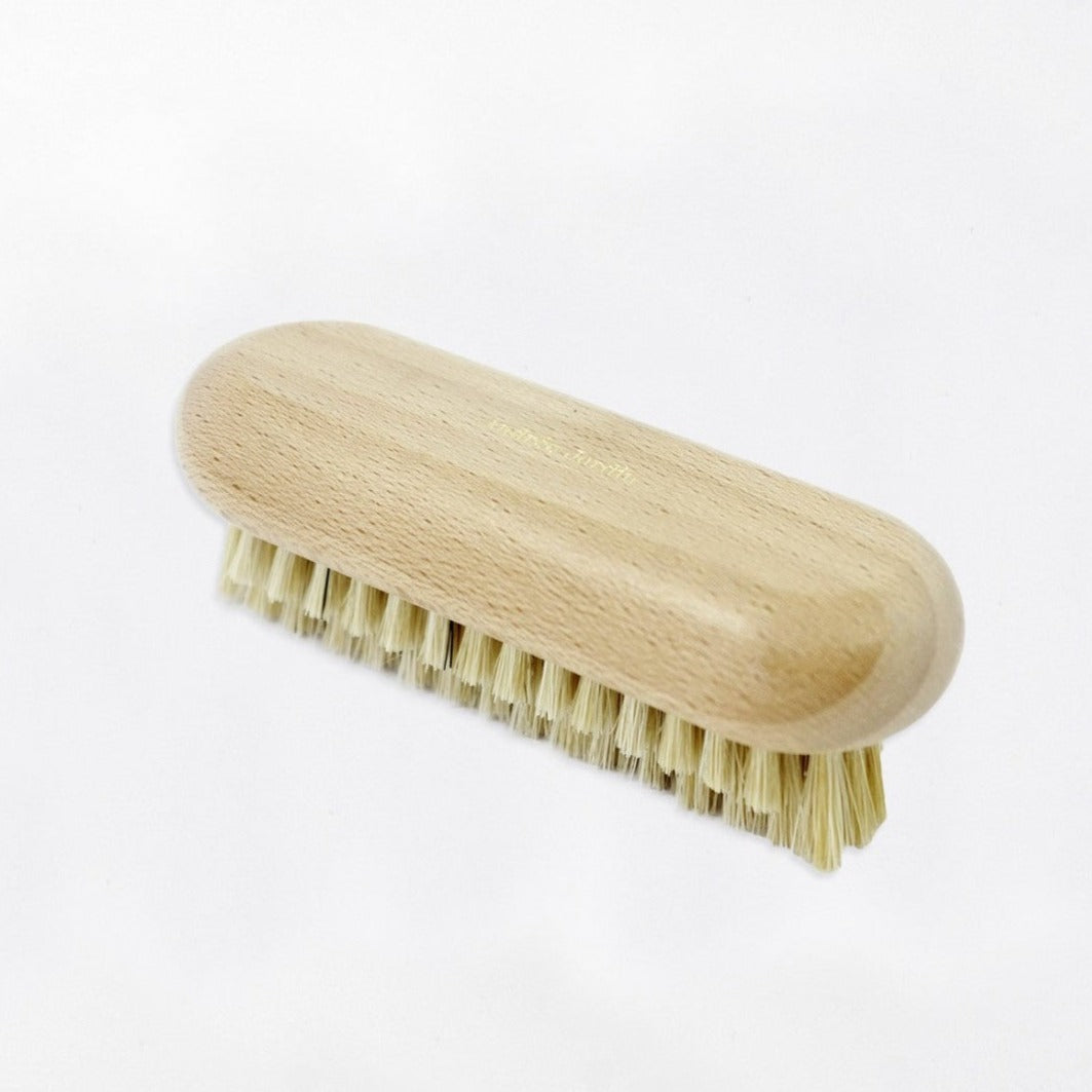 Brosse à ongles Tradition Andrée Jardin vue trois-quarts