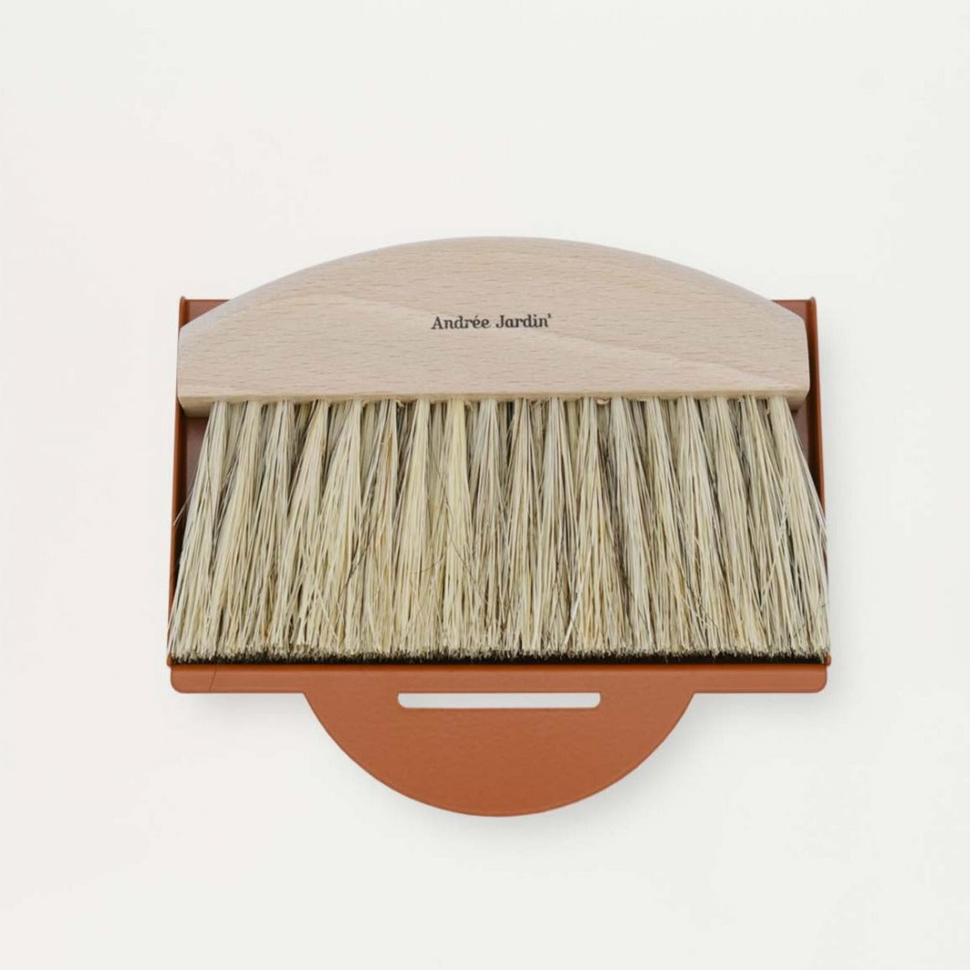 Ramasse-miettes Andrée Jardin rouge tomette face