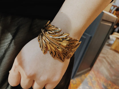 bracelet doré feuilles