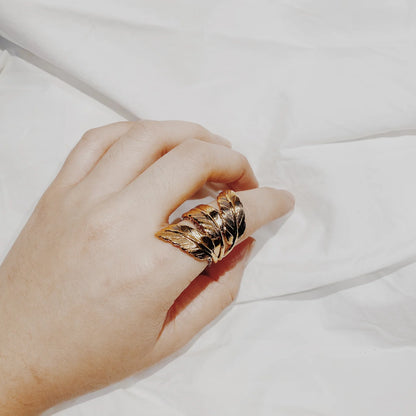 bague dorée 3 feuilles