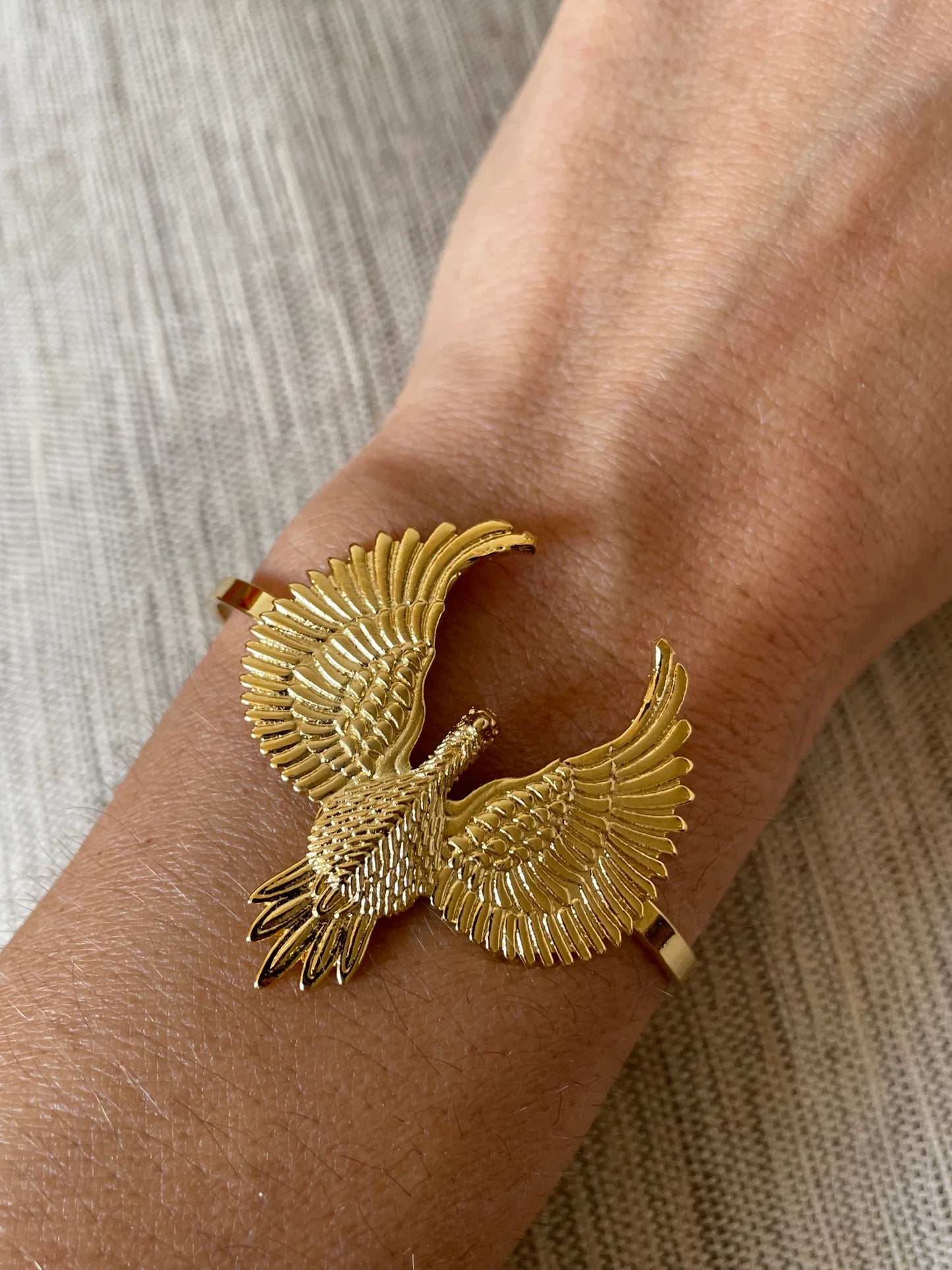 bracelet dore aigle