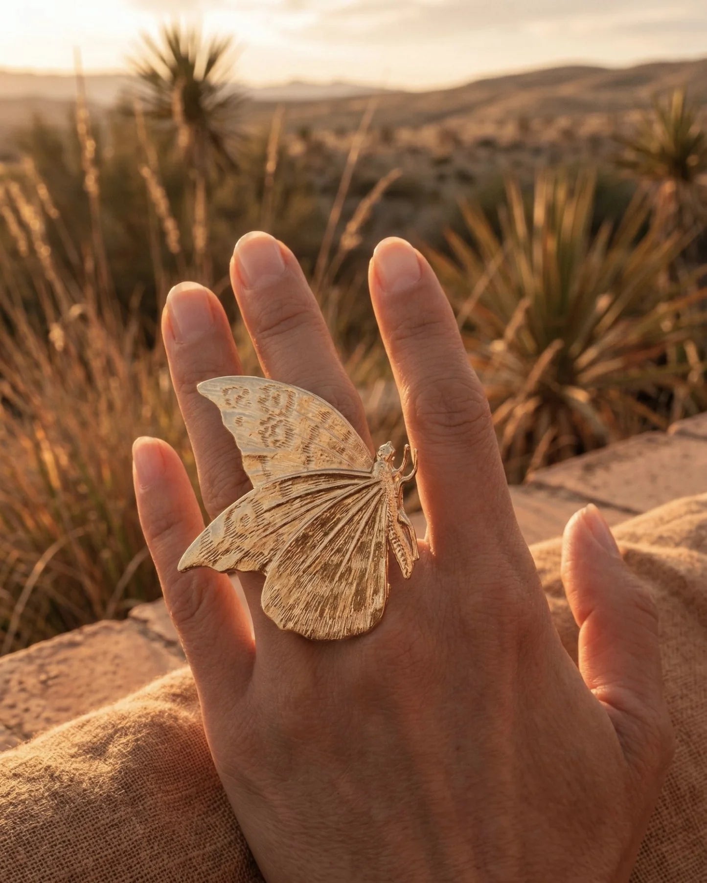 bague dorée papillon GM