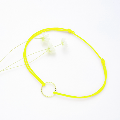 oeuf Simone jaune fluo