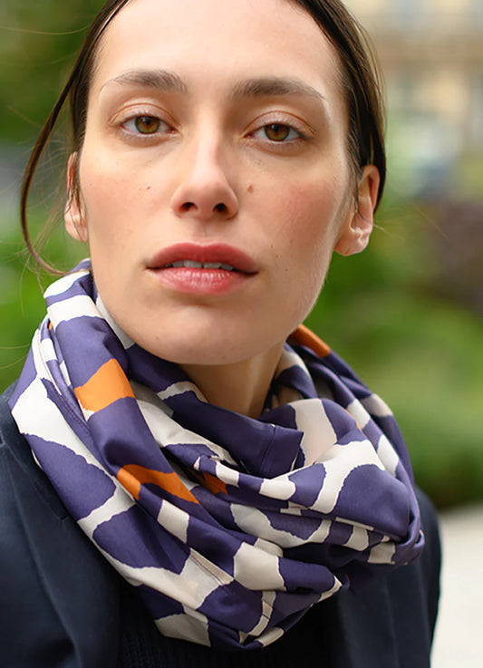 Silk scarf 27