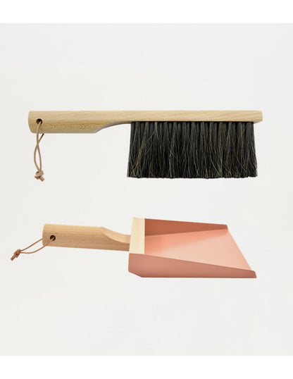 Dustpan and brush set